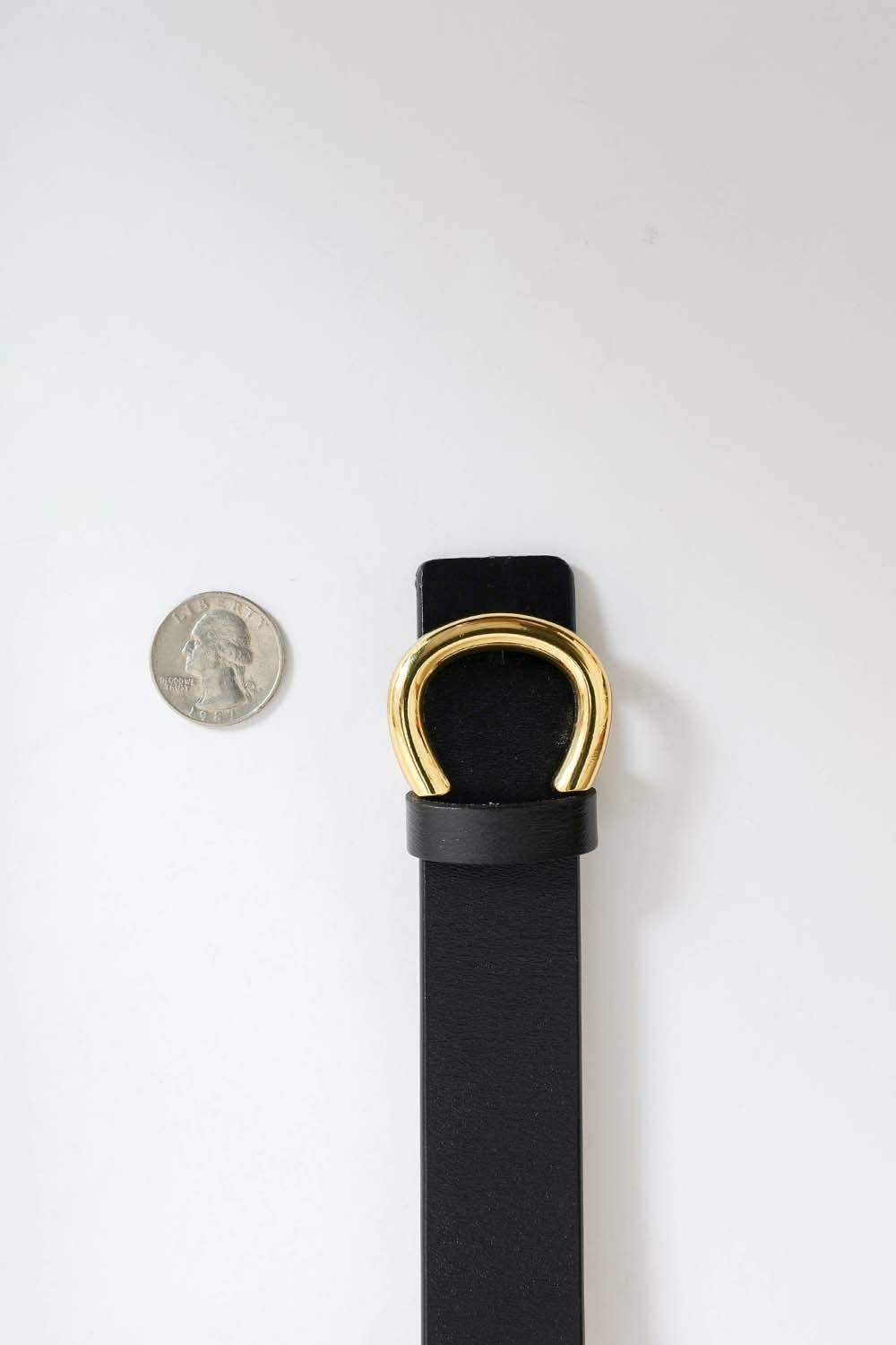 Stylish gold clasp horseshoe, real leather belt