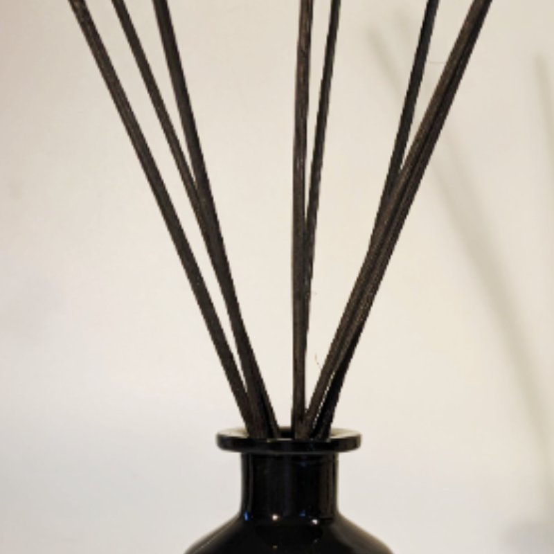 Cuban oak reed diffuser 100ml