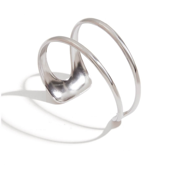 Double asymmetric fine band bangle