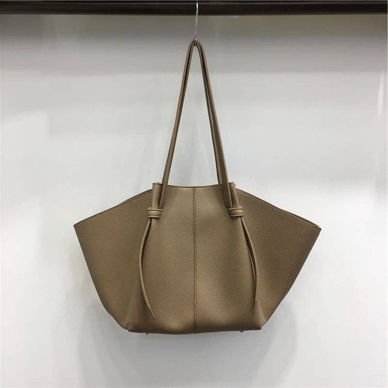 Winged tote bag