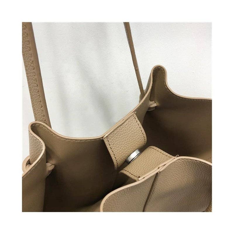 Winged tote bag